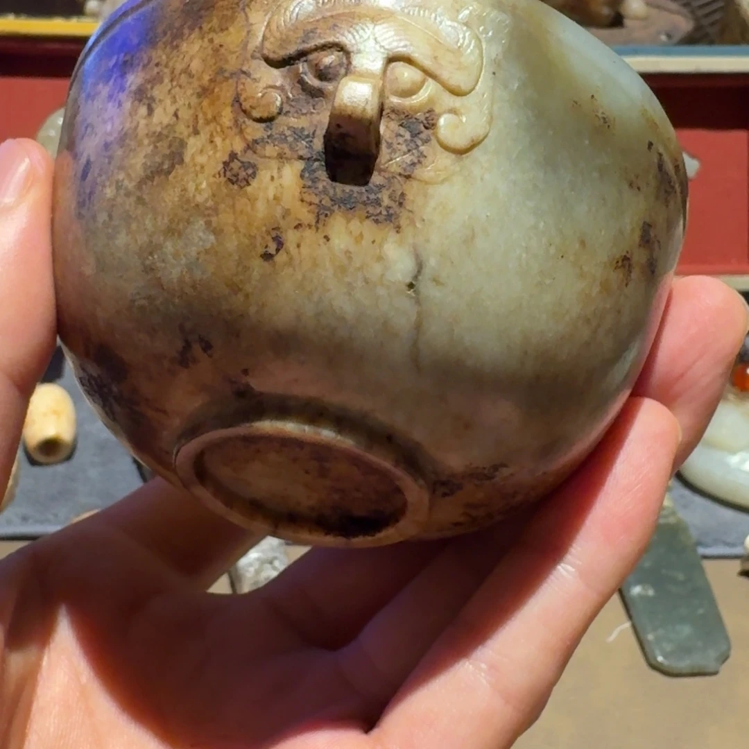江***南未镶嵌和田玉摆件