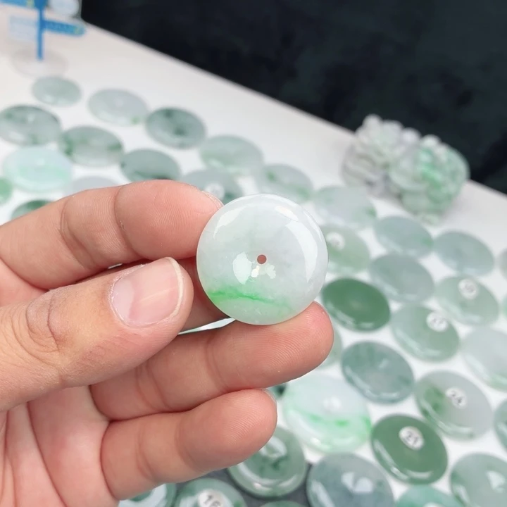 翡翠未镶嵌颈饰缅甸天然A货翡翠27.8-5.6