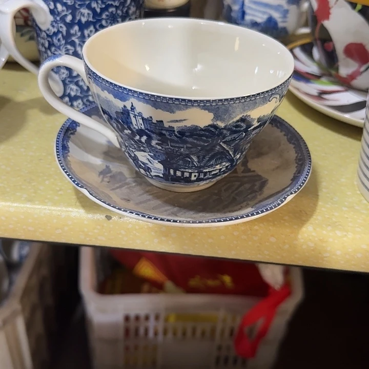 蓝城堡早餐杯碟套装