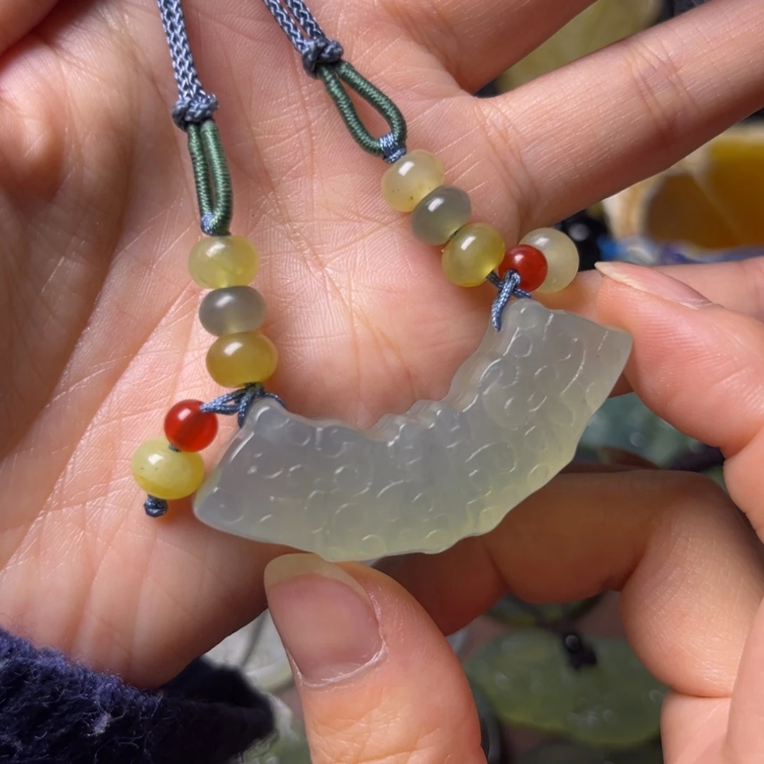 蛇纹石玉未镶嵌吊坠(不含链)