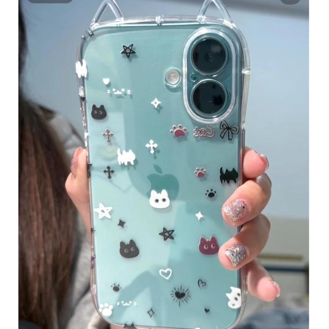 ins黑白小猫咪适用苹果17pro手机壳iPhone16/15软套14/13猫耳朵11