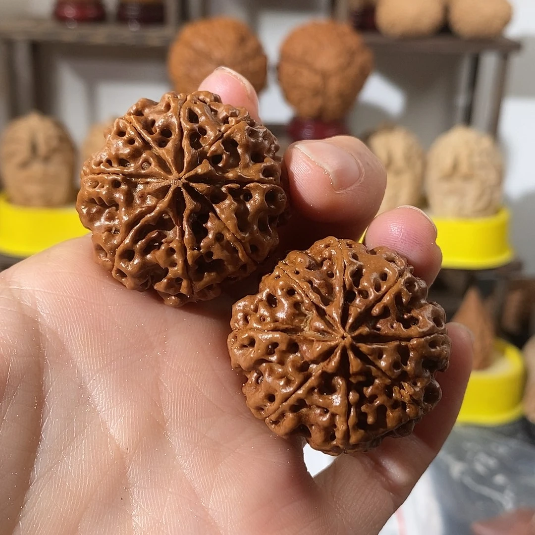 吊坠文玩核桃八瓣金刚练手37