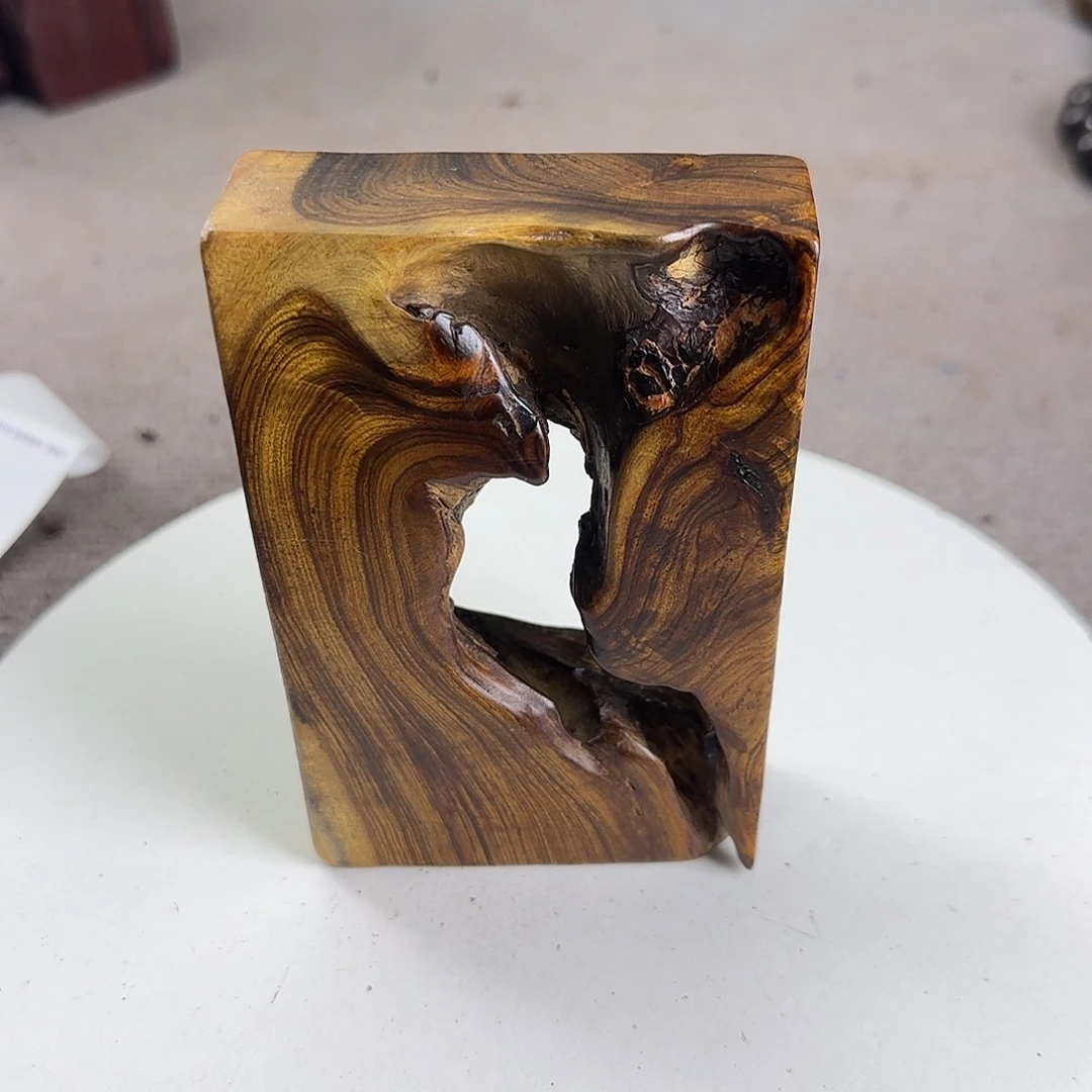 大果紫檀（缅甸花梨）朱*星