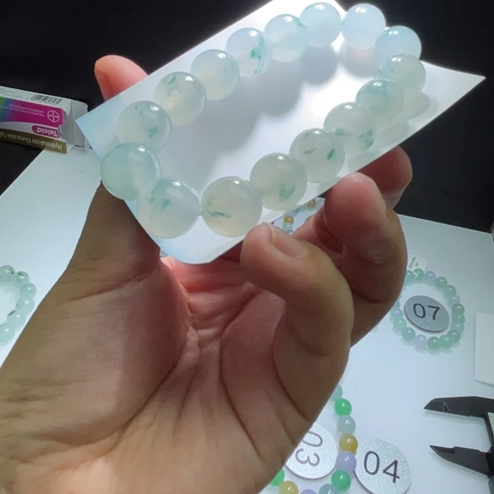 未镶嵌定制翡翠星**商翡翠卡12.5