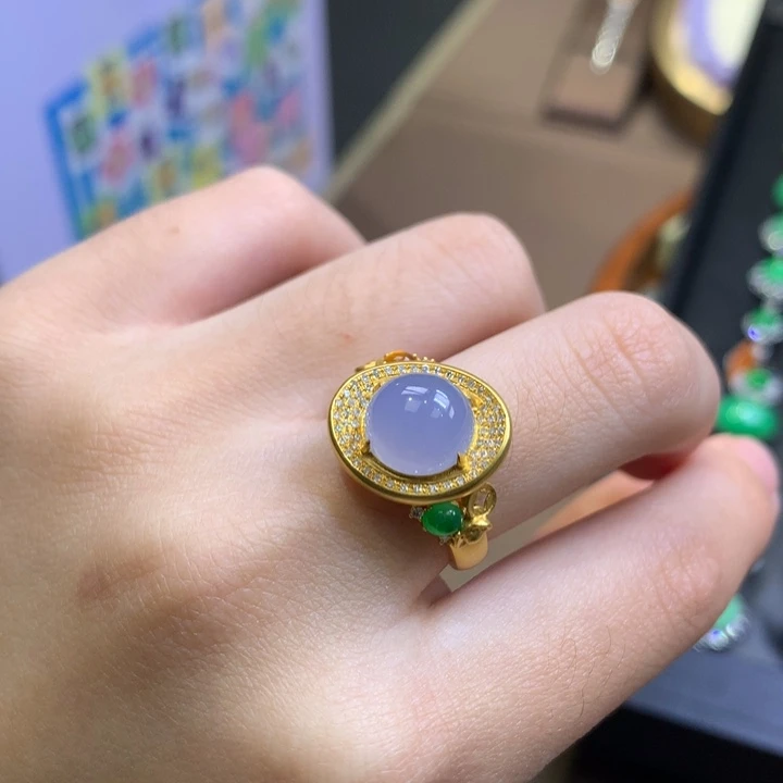 翡翠18K金镶嵌颈饰翡翠