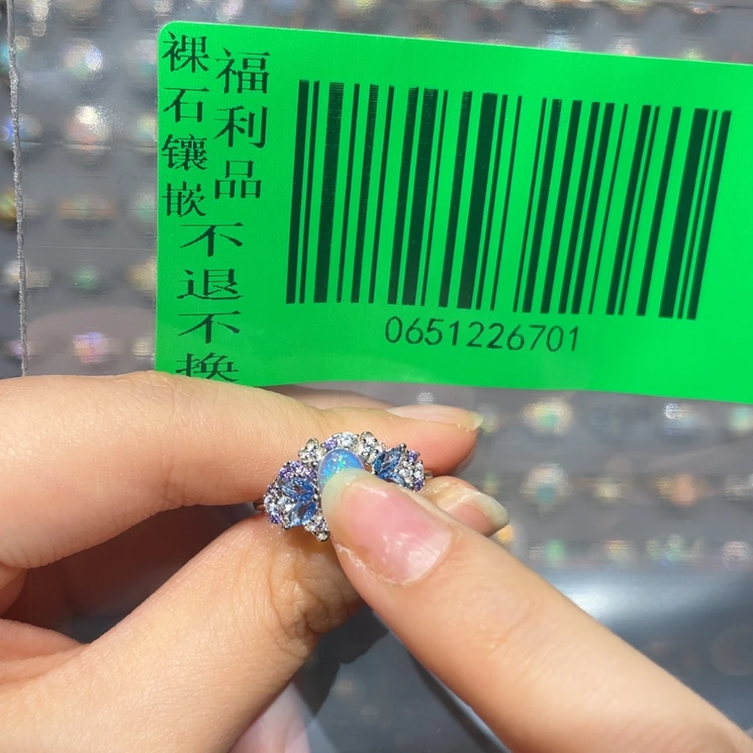 秋***呀欧泊银S925镶嵌欧泊戒指