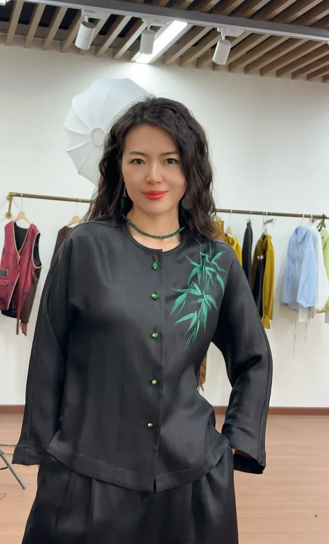 [工厂直销] 2025SS 国风新中式香云纱圆领上衣外套气质-F10028