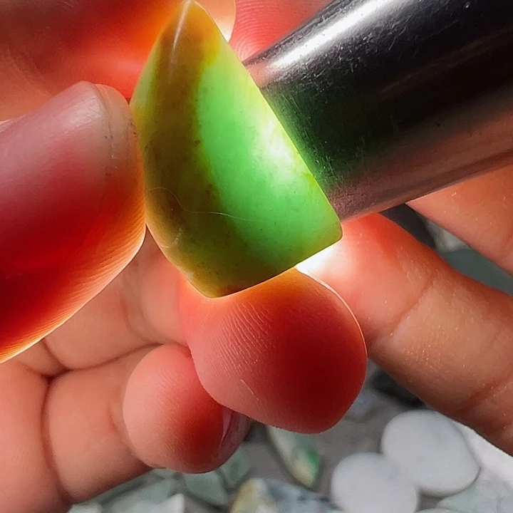 翡翠未镶嵌颈饰纯天然缅甸翡翠