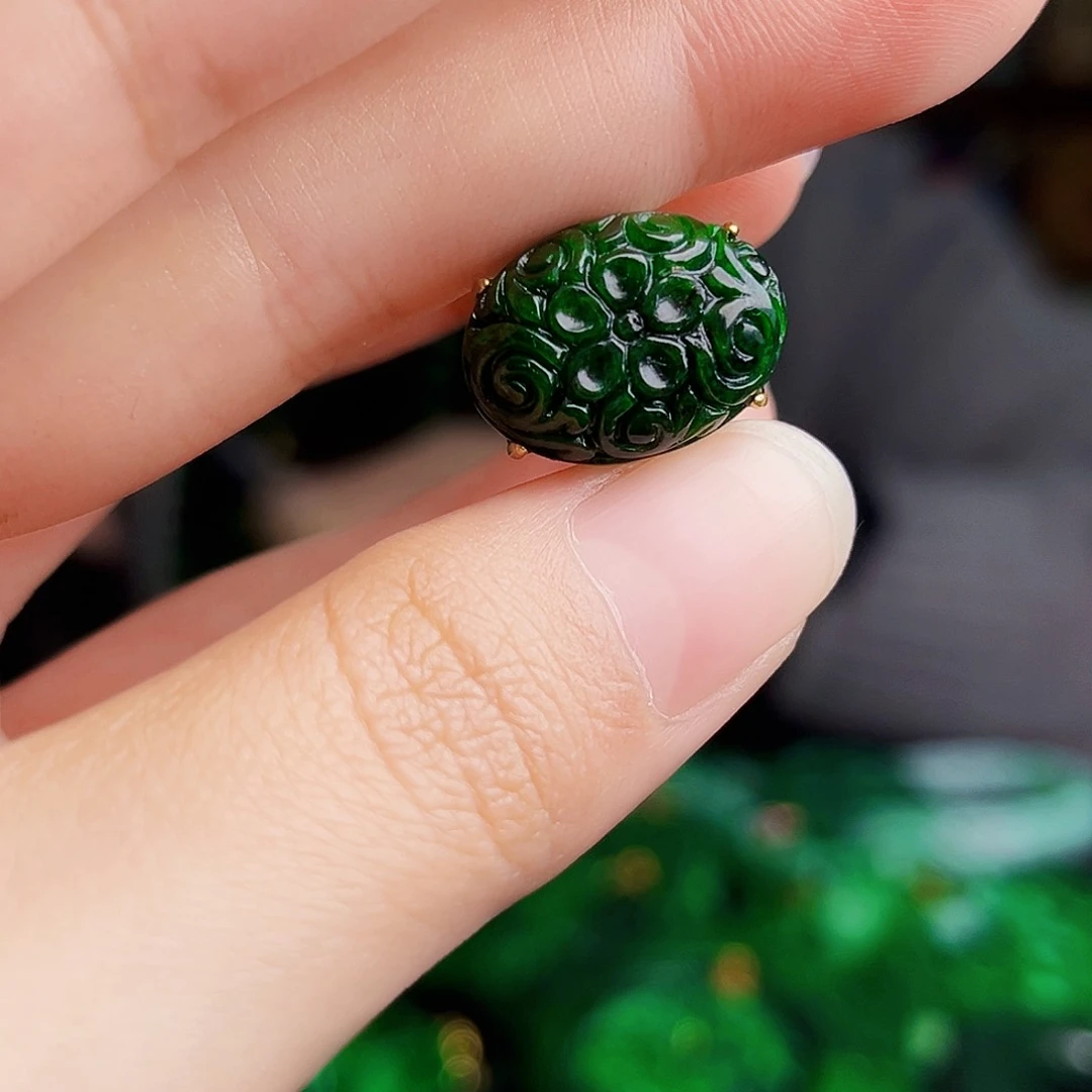 颈饰银S925镶嵌翡翠多样性