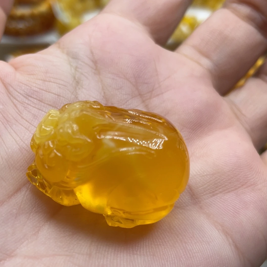 琥珀未镶嵌珠宝奇石