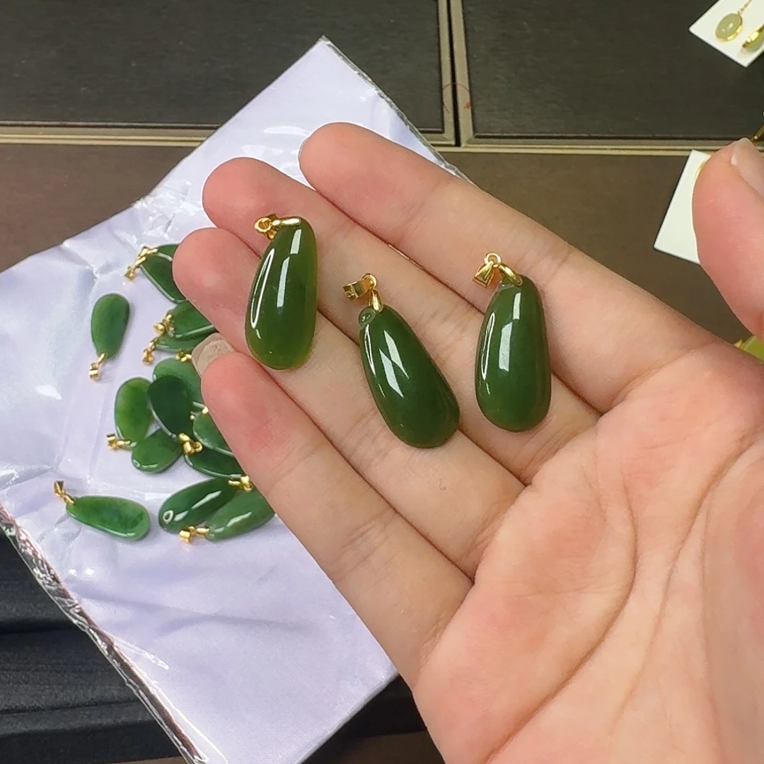 颈饰银S925镶嵌和田玉福瓜吊坠