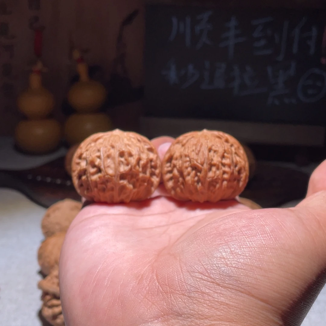 一***子文玩核桃吊坠40磨