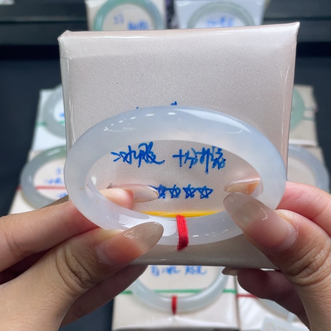 未镶嵌手镯翡翠6号