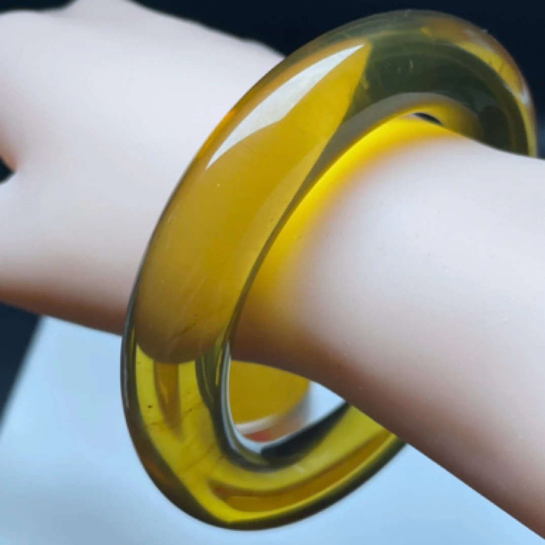 【李氏珠宝】精品60.5圈14.8粗绿金茶圆条手镯无瑕疵带蜜粉缅甸琥珀