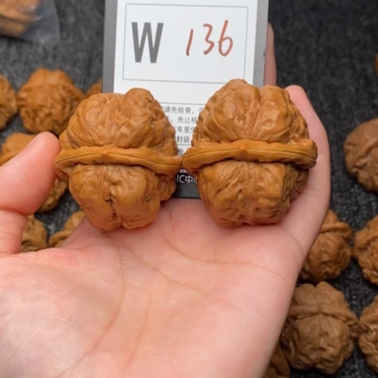 吊坠桃核大*偉我是第一百40