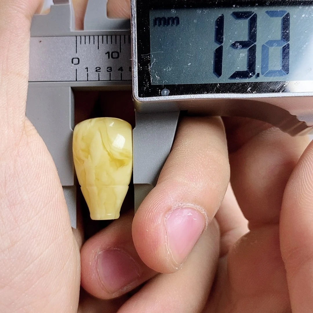 未镶嵌吊坠(不含链)蜜蜡