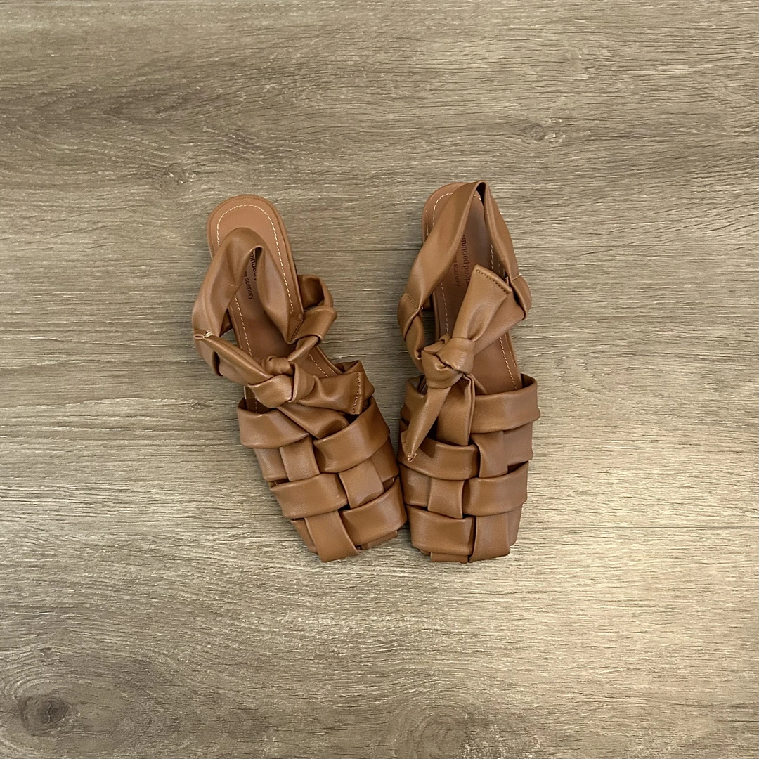 Dannyfrey夏季时尚新款复古柔软编织方头平底百搭休闲罗马女鞋3CM