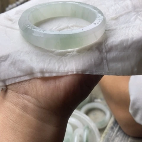 石英质玉手镯未镶嵌ℳ****加工定制