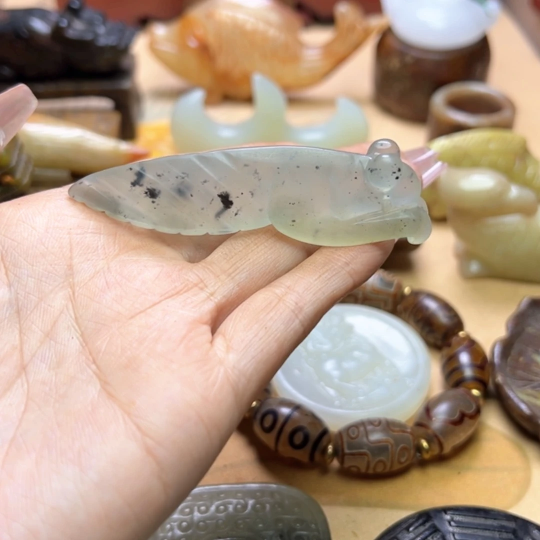 【闪购商品】蛇纹石玉颈饰未镶嵌