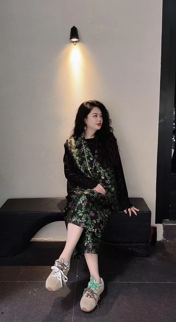 臭朵朵家   早春新款小众设计高品质提花套装（两件套）