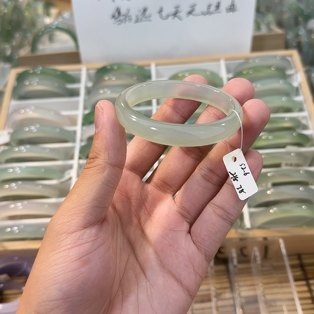 玛瑙/玉髓未镶嵌手镯圈口52.6