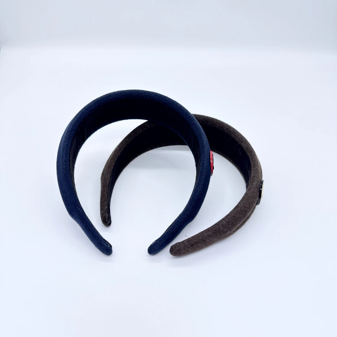 Mi33 针织布艺圆盘小圆标宽发箍 F05060T2-5