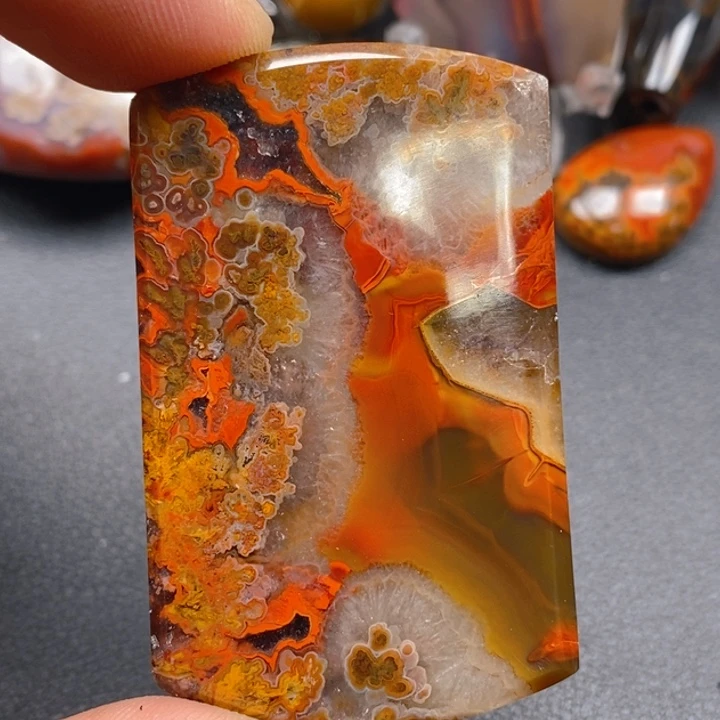 玛瑙/玉髓颈饰未镶嵌虹*