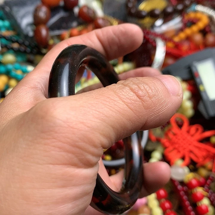 大叶紫檀（黑酸枝木类）玉*