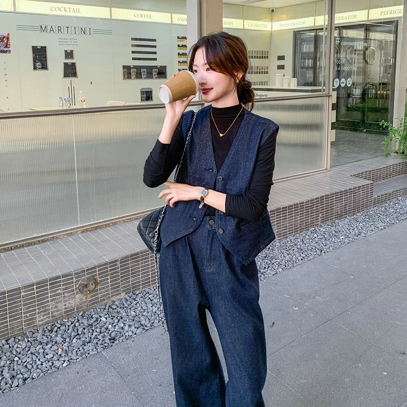 2025春季新款休闲盐系高级感两件套港风复古牛仔马甲阔腿裤套装女