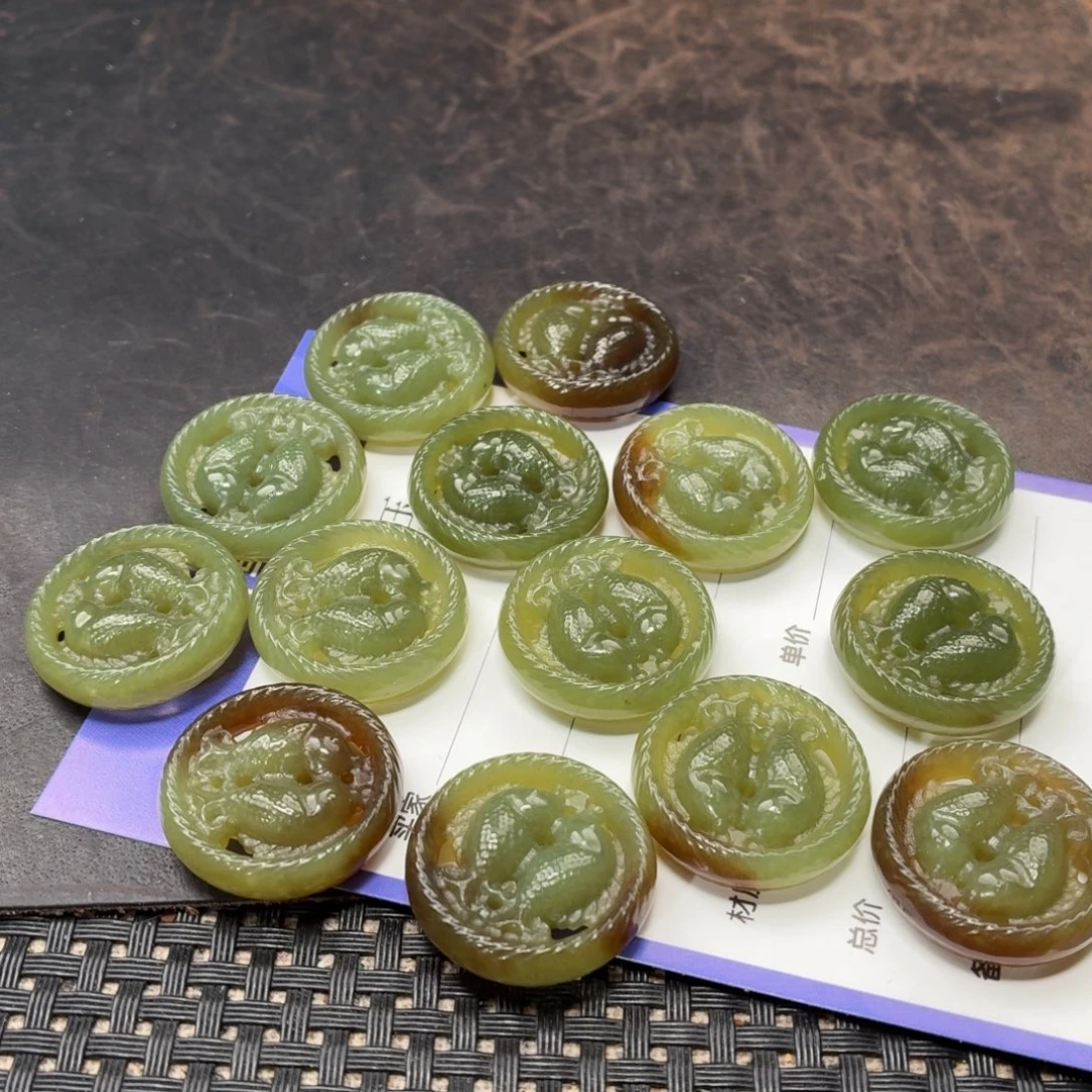 和田玉未镶嵌颈饰多样地发货拍一发一