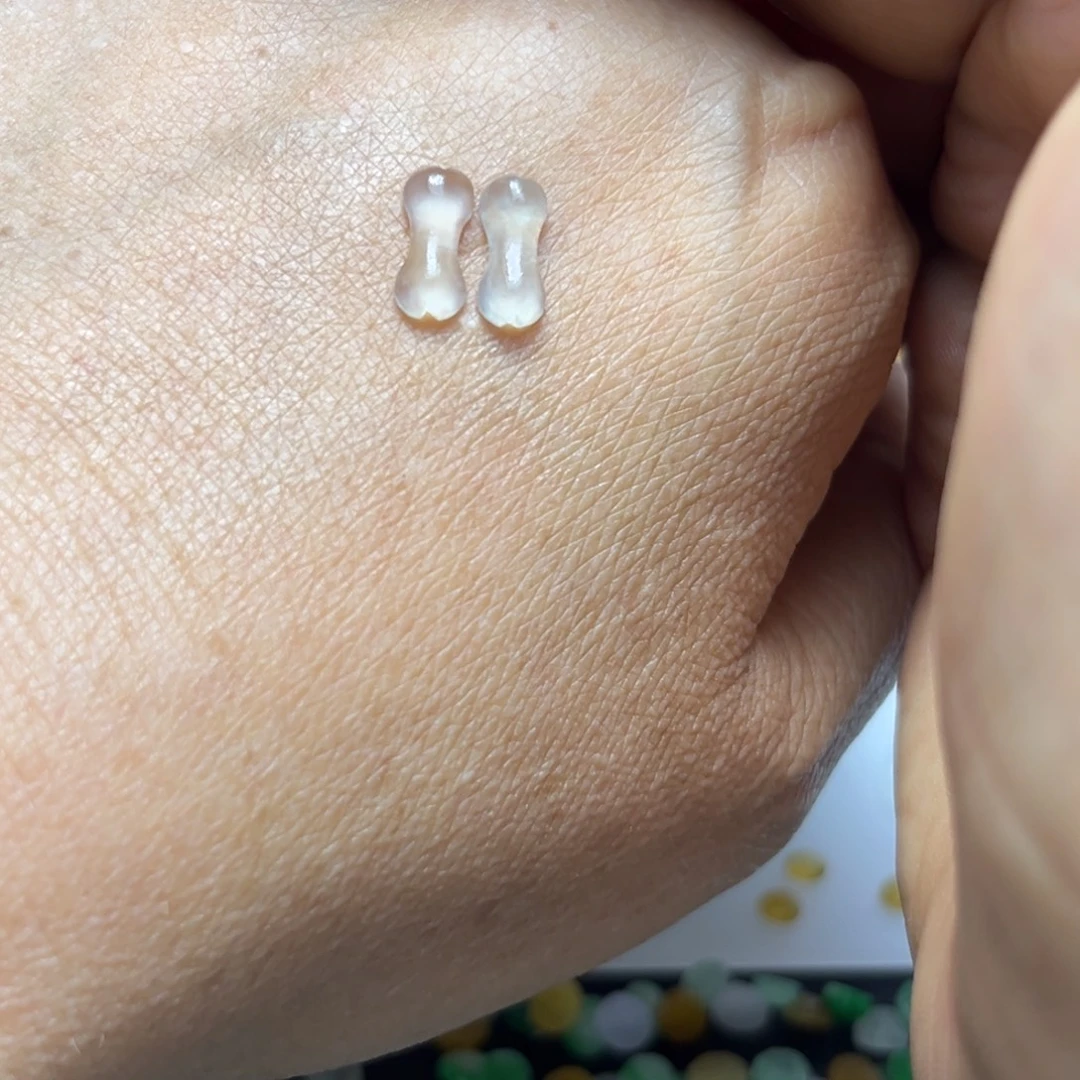 定制翡翠未镶嵌骨头