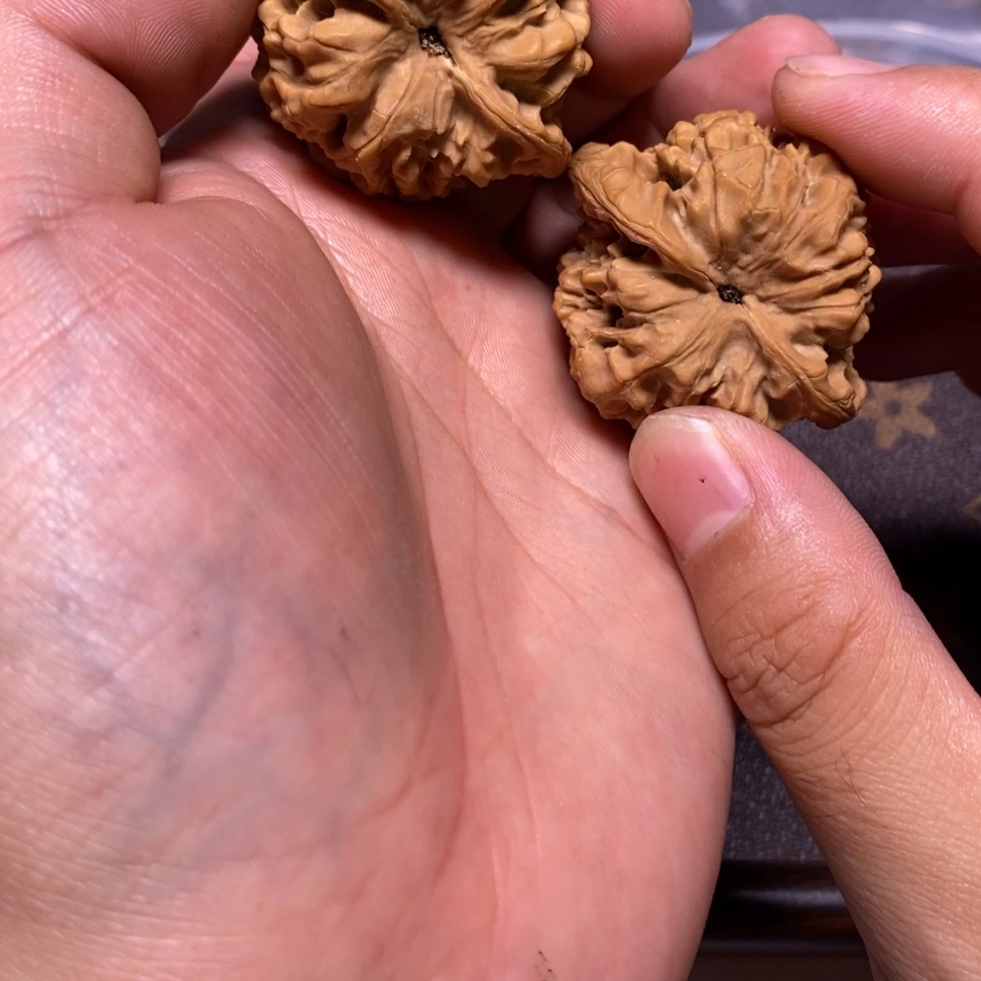文玩核桃吊坠官帽