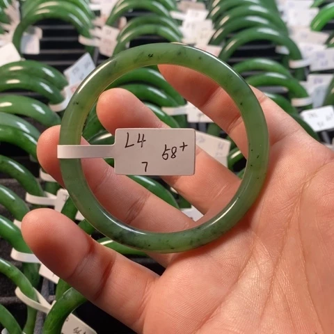 和田玉（碧玉）手镯未镶嵌