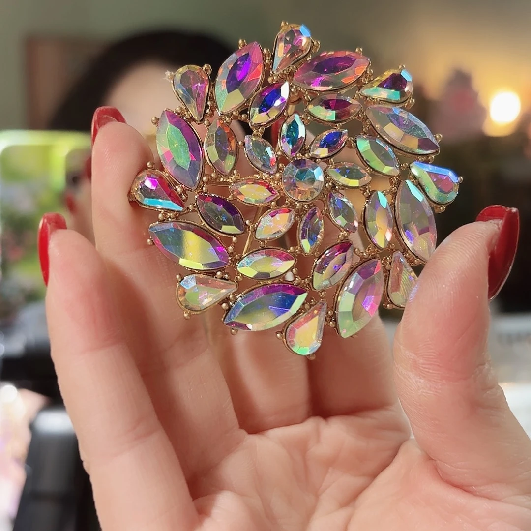 锆石纯铜合金胸针