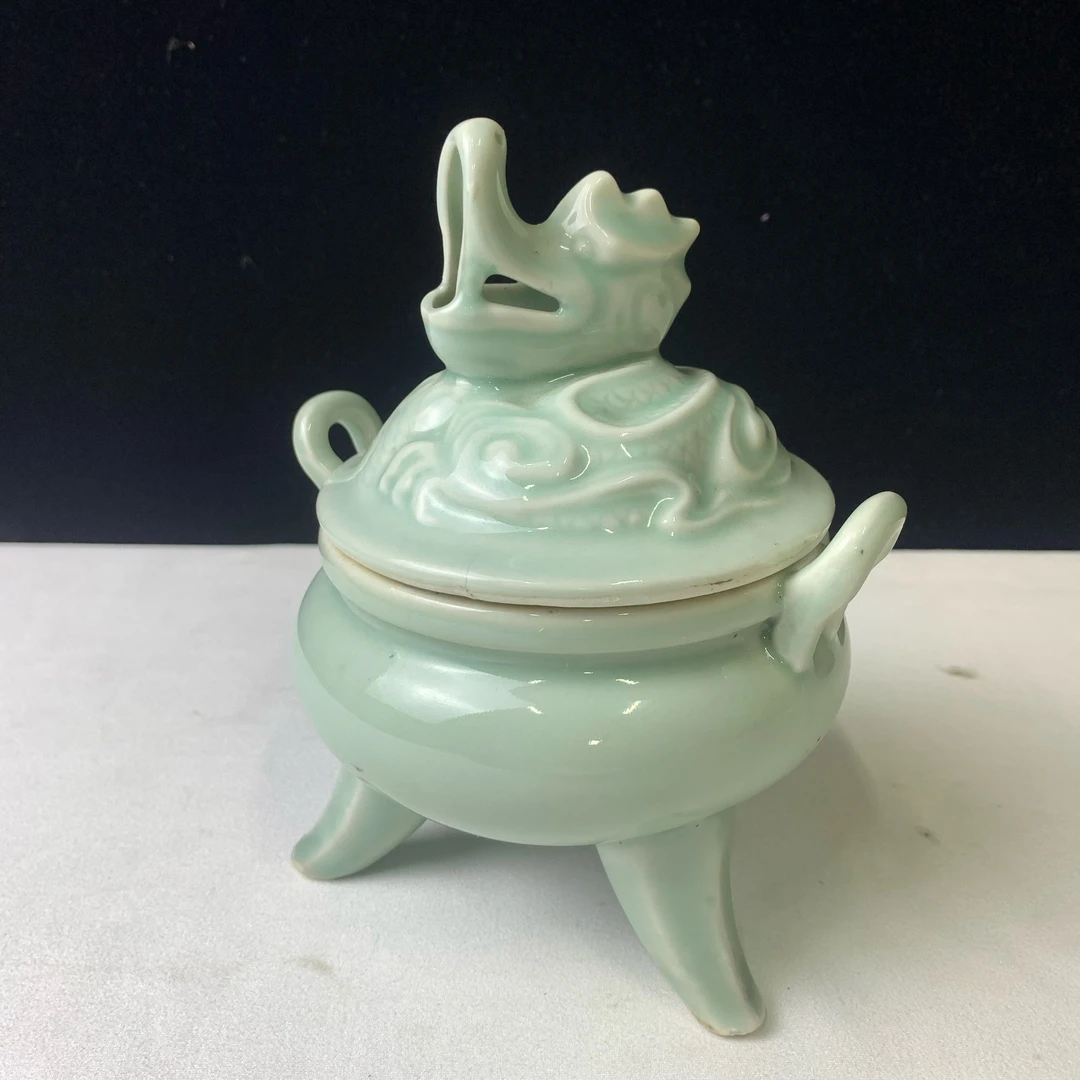 陶瓷香炉摆件收藏