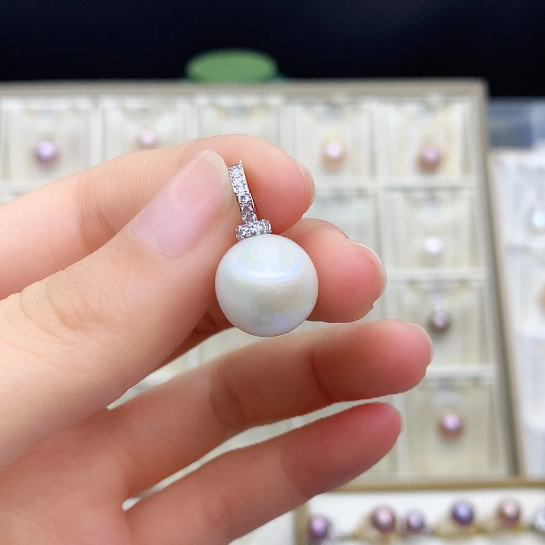 淡水珍珠颈饰合金