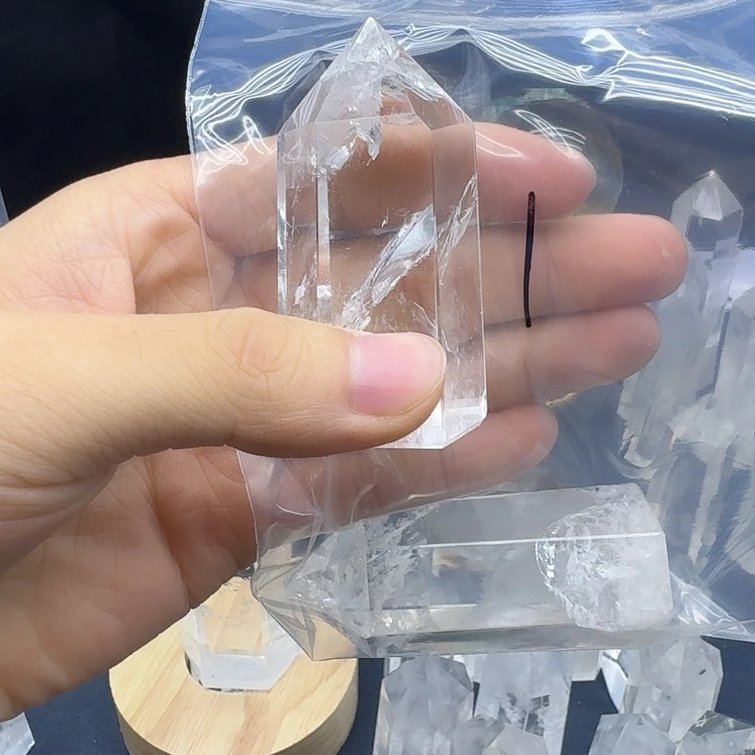 芳***袖水晶摆件未镶嵌天然水晶