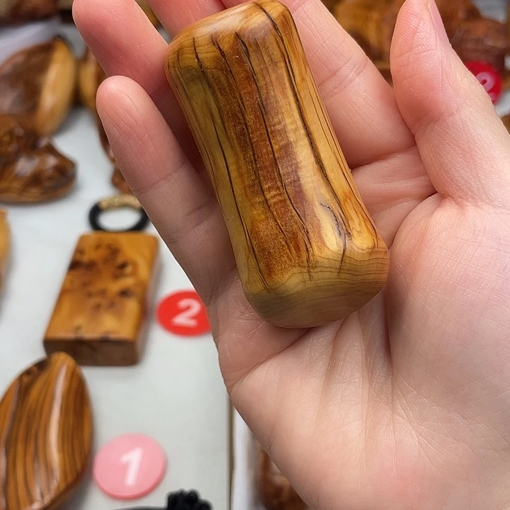 木太行陈化闻香把件