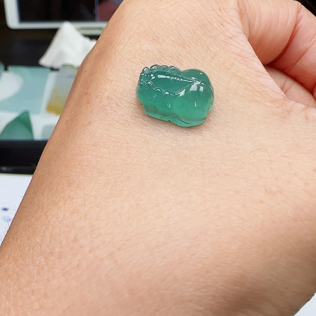 定制翡翠未镶嵌缅甸翡翠挂件