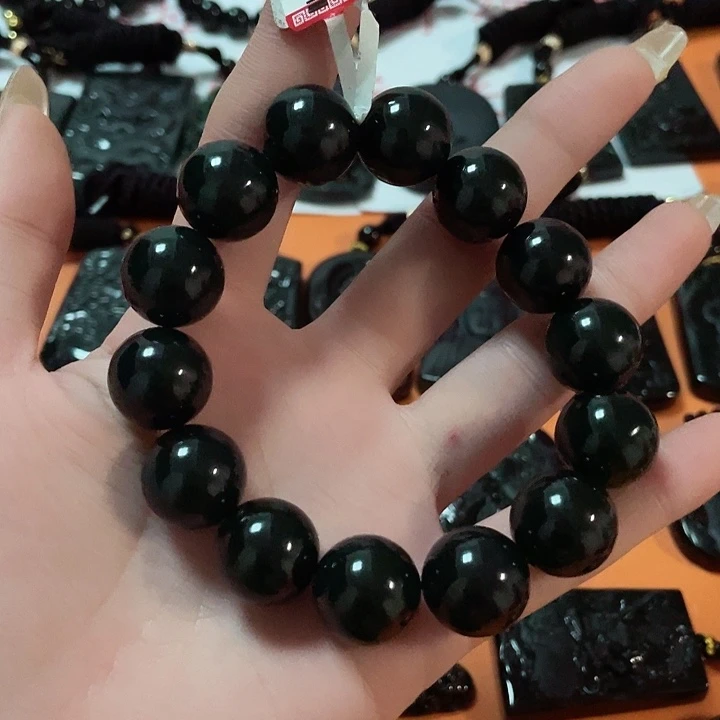 翡翠颈饰未镶嵌用****7