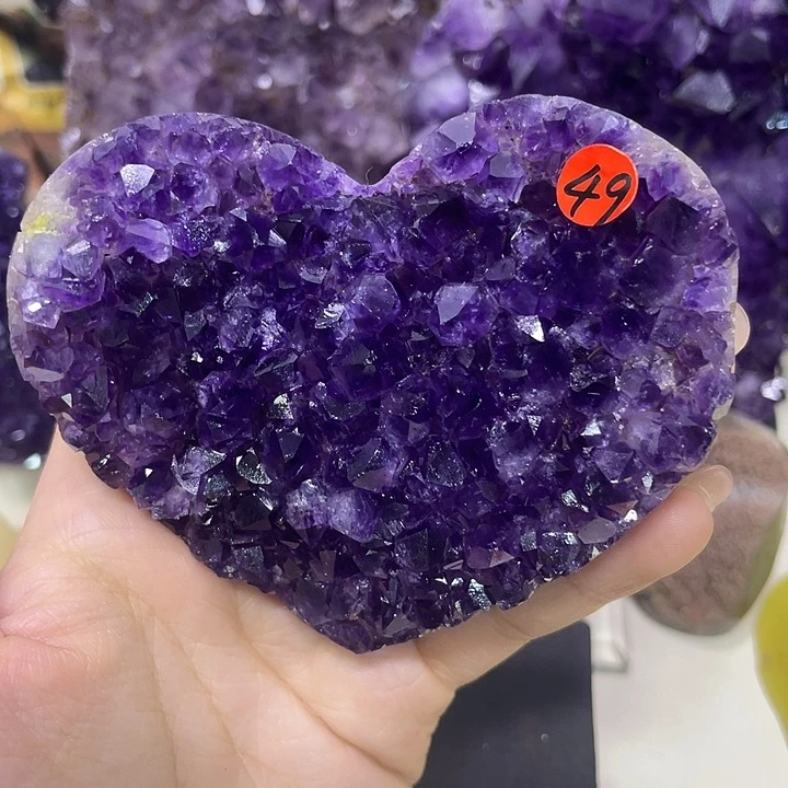 紫晶未镶嵌大型摆件（非配饰）