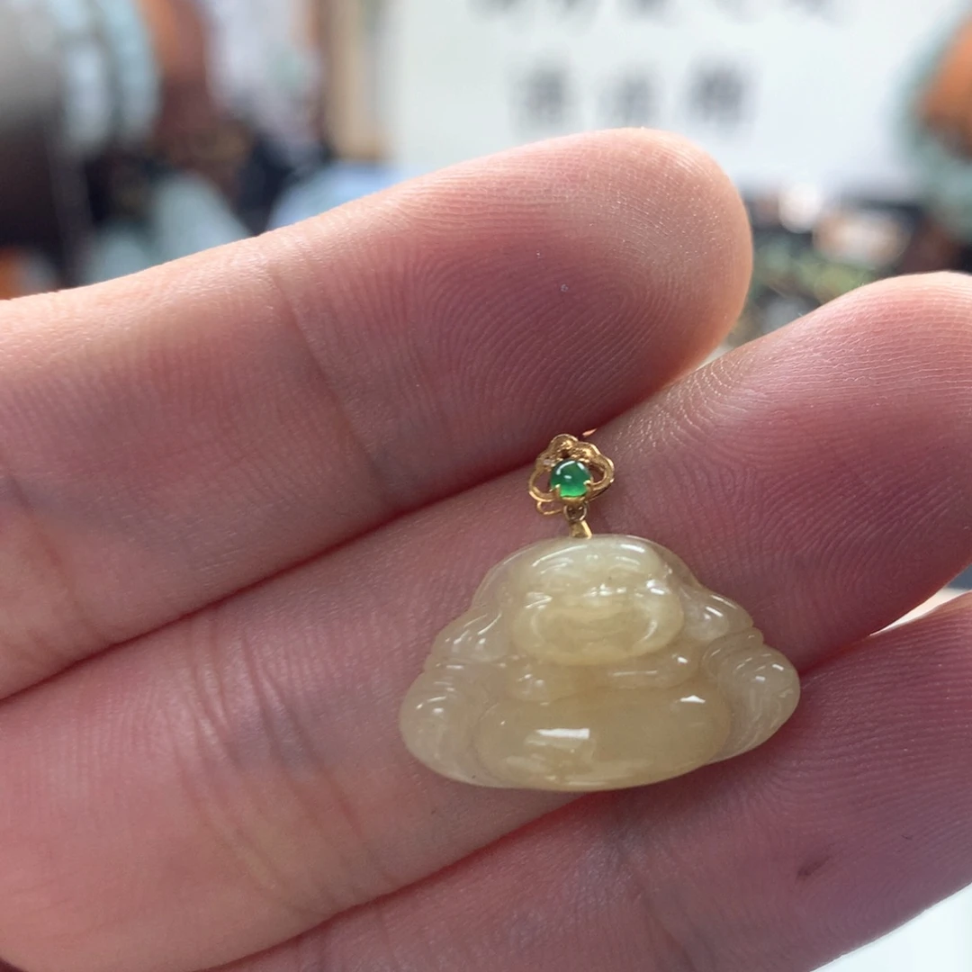颈饰18K金镶嵌翡翠