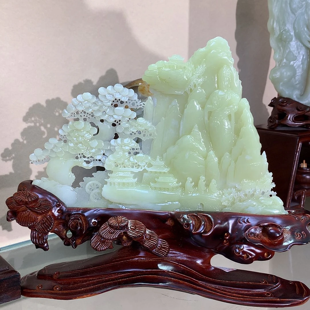 未镶嵌和田玉摆件