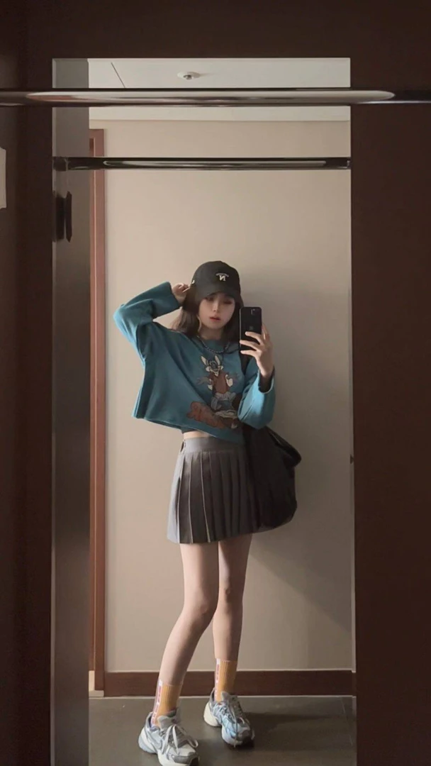 【韩国东大门代购】主播推荐！卫衣002