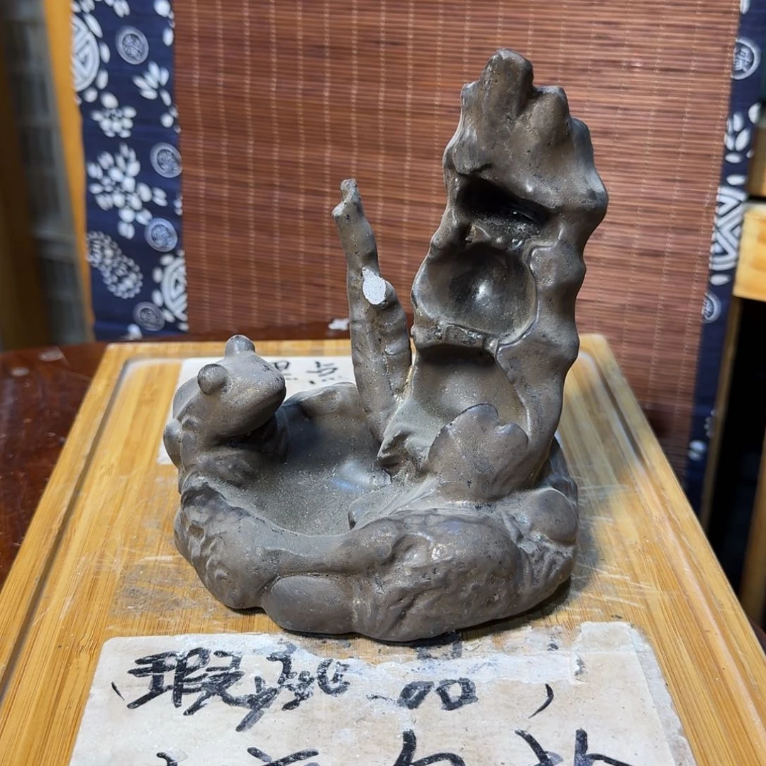 微瑕疵介意勿拍陶瓷器皿F820