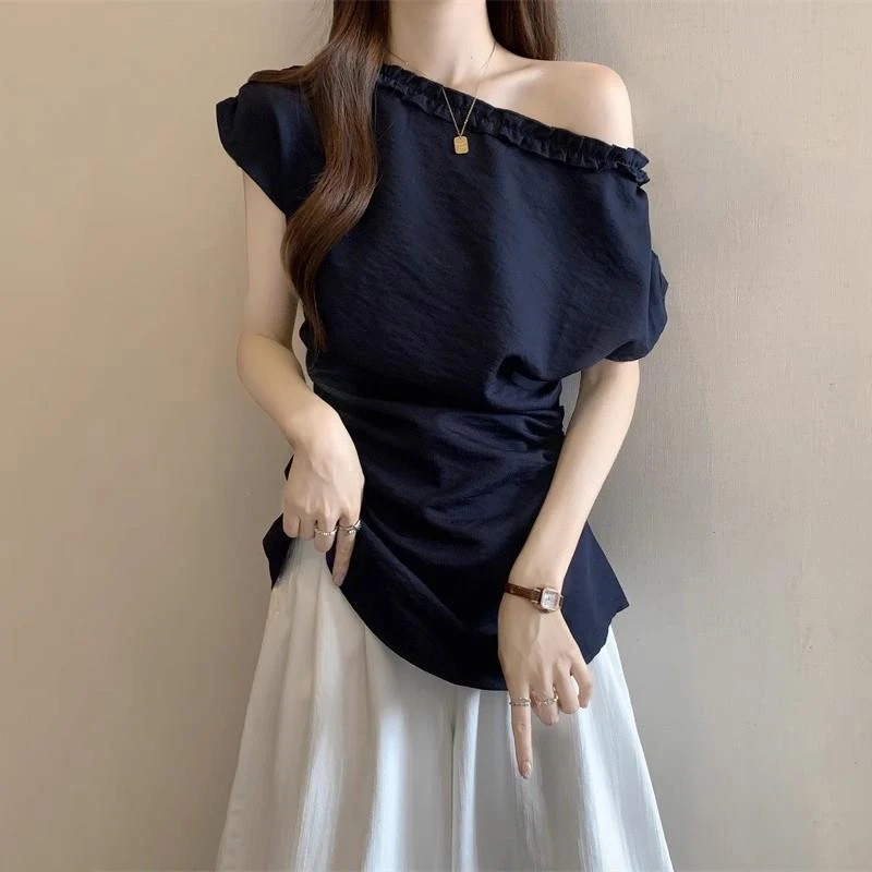 藏蓝木耳边单肩斜肩露肩短袖T恤女2025夏DS韩系掐腰不规则上衣
