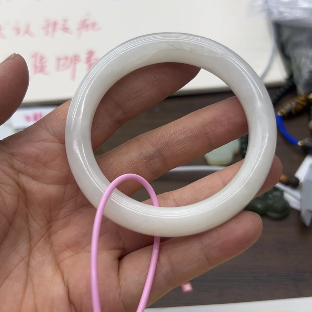 和田玉未镶嵌手镯57.2圈围517瑕