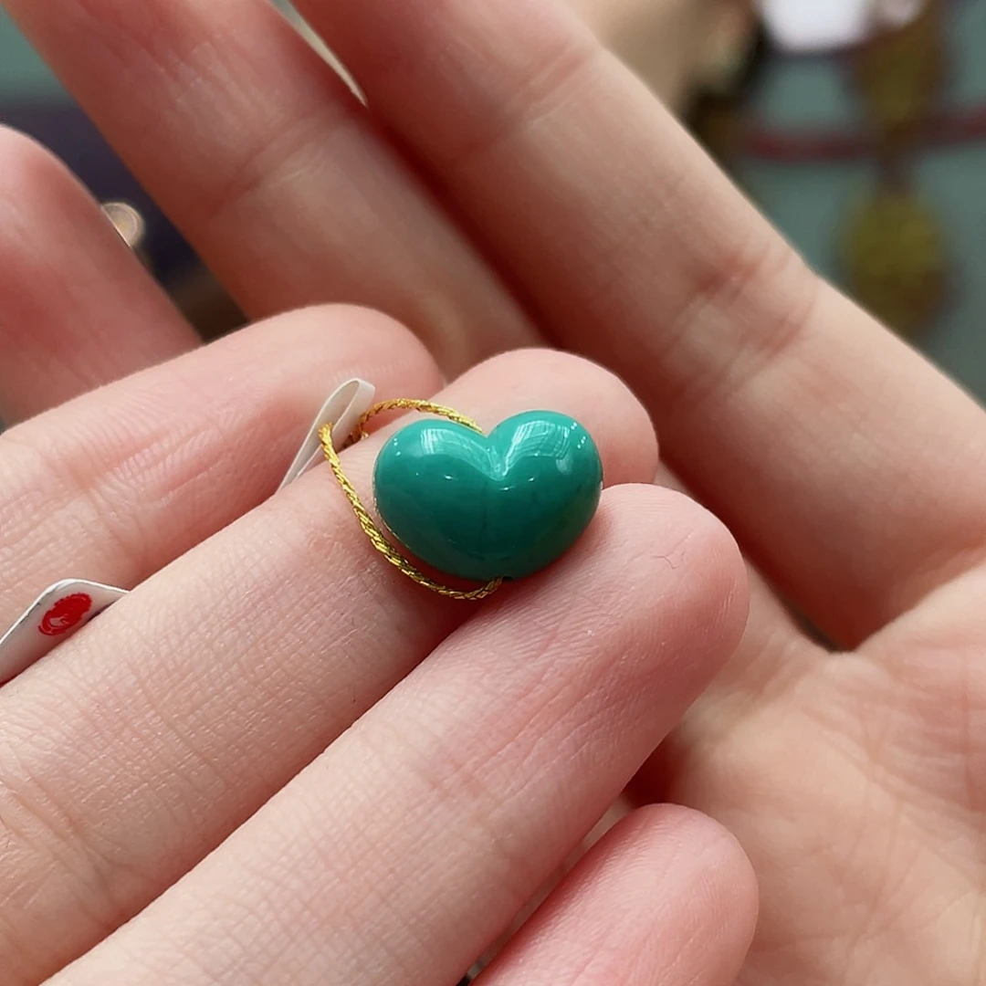 绿松石颈饰未镶嵌