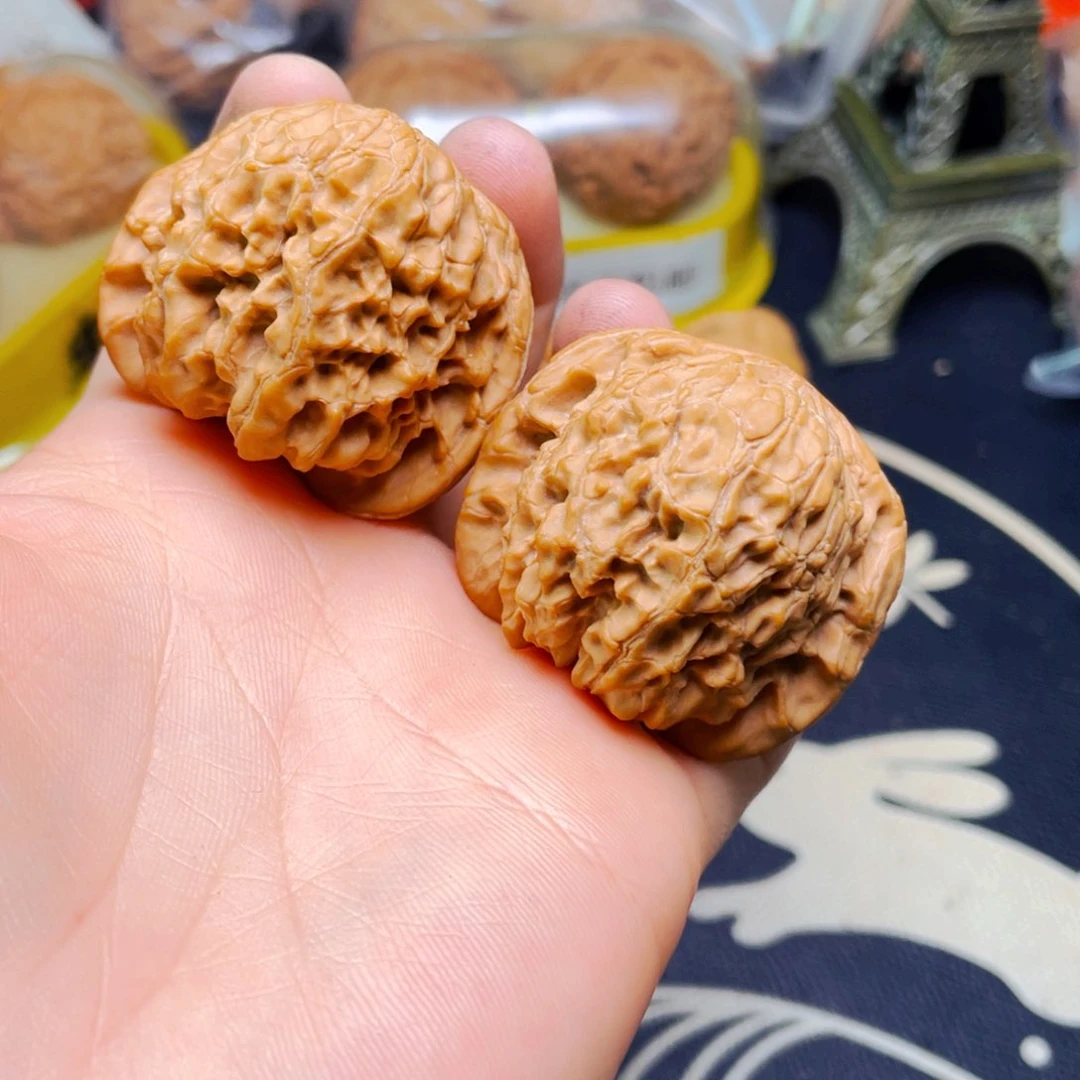 文玩核桃把件和尚头