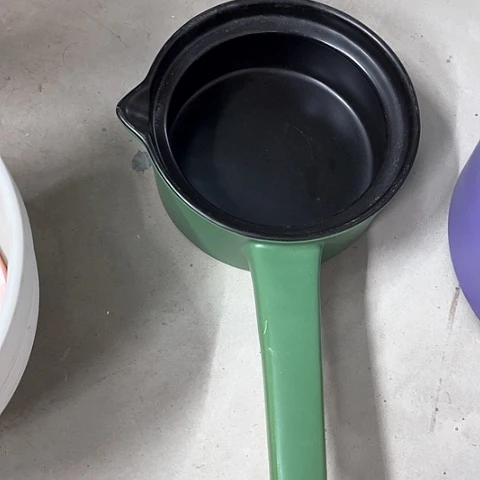 微瑕，明火，口径17，高度7无盖